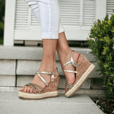 Womens Valentino Conte 6W609 Strappy Wedge Sandals - Gold
