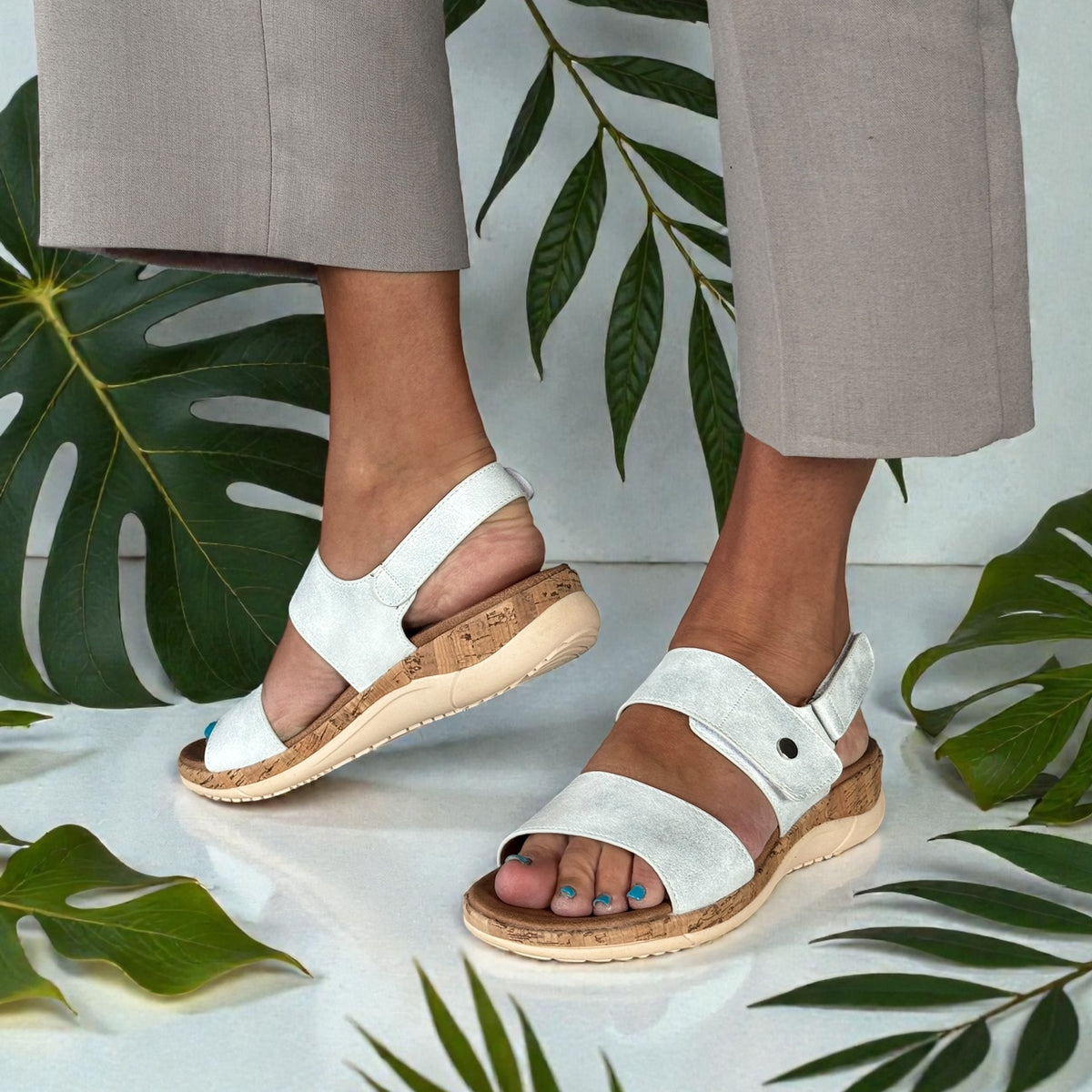 Lunar Riley Velcro Strap Sandals