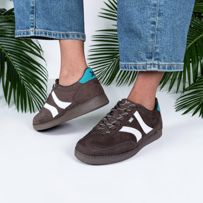 Womens Xti 146125 Trainers - Brown