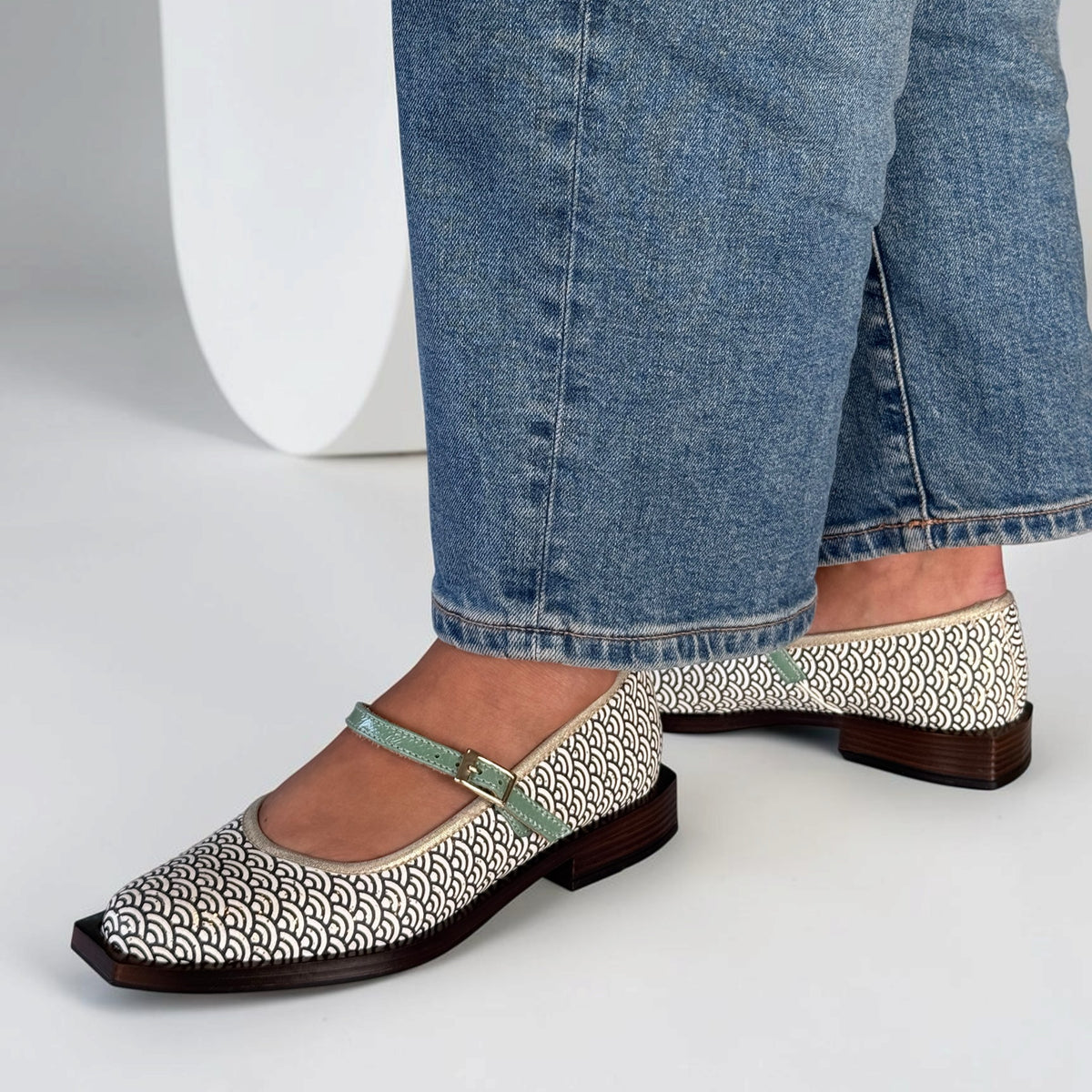 Womens AW26 Nemonic 2528 Margot White Flat Shoes
