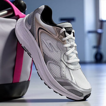 Womens Skechers GO Run Consistent 2.0 Trainers - White