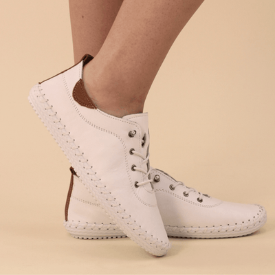 Womens Lunar St Ives White Leather Elastic Lace Plimsoles - White
