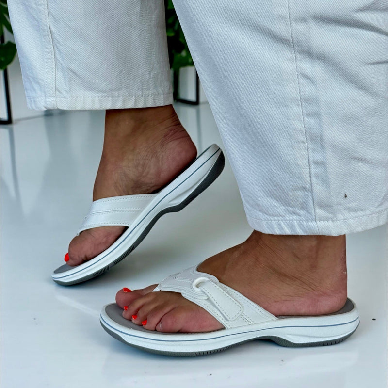 Womens Clarks Brinkley Reyna Toe Post Flip Flops - White