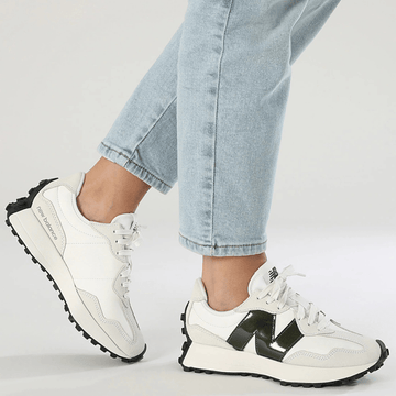 New Balance Womens 327 Trainers - Sea Salt with Dark Olivine