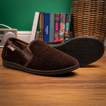 Mens Lazy Dogz Ryan Slippers - Brown