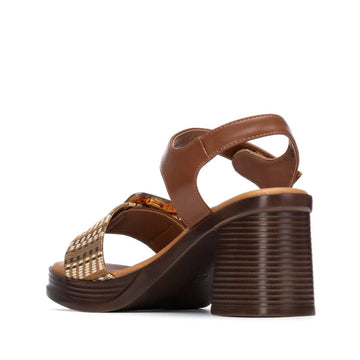 Womens Refresh 175027 Heeled Sandal - Camel