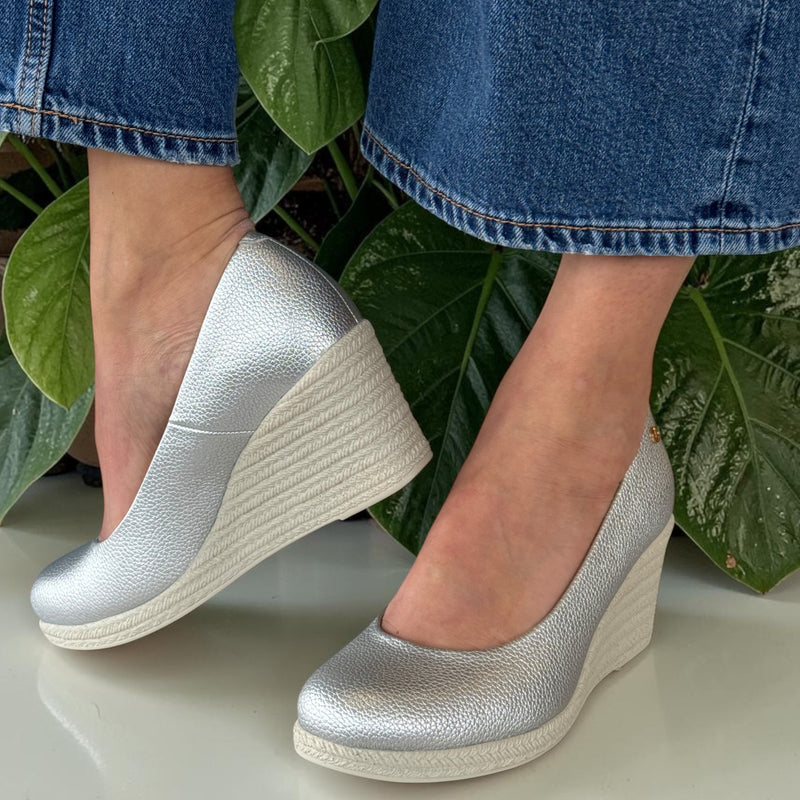 Womens Zanni & Co Sila One Wedge Pumps - Chrome