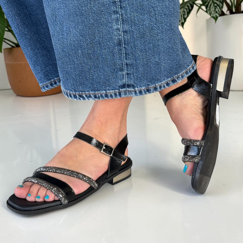 Womens Oh My Sandals 5871 Diamante Strap Flat Sandals - Black