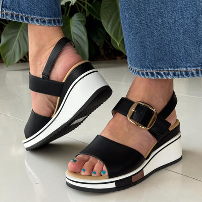 Womens Heavenly Feet Olina Black Sandals - Black