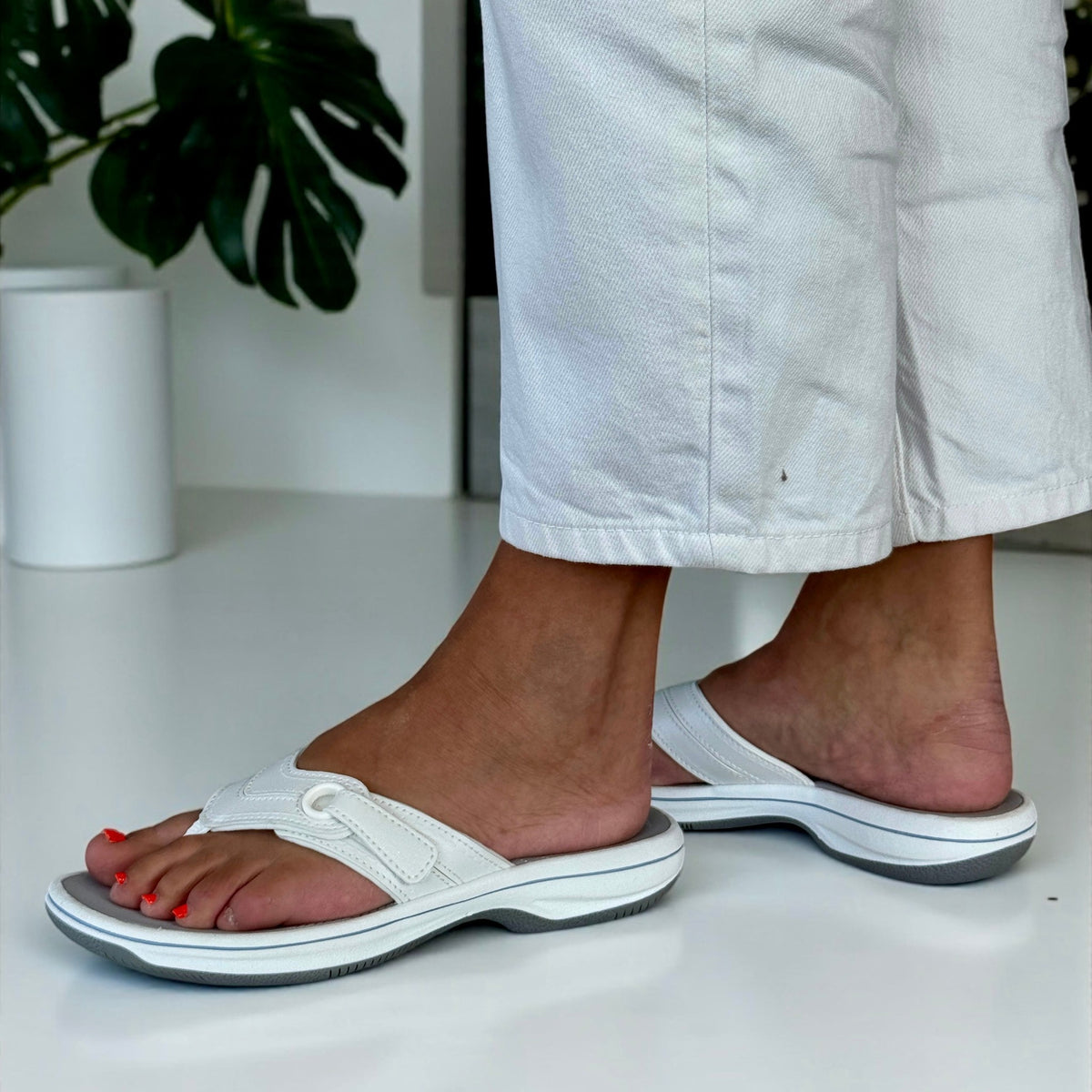 Womens Clarks Brinkley Reyna Toe Post Flip Flops