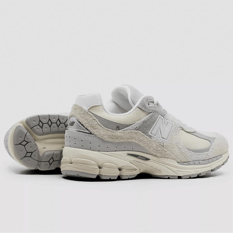 Womens New Balance 2002R Trainers - Cream with Grey