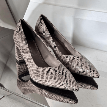 Womens Tamaris 22453 Beige Snake Pointed Toe Block Heels - Beige Gold