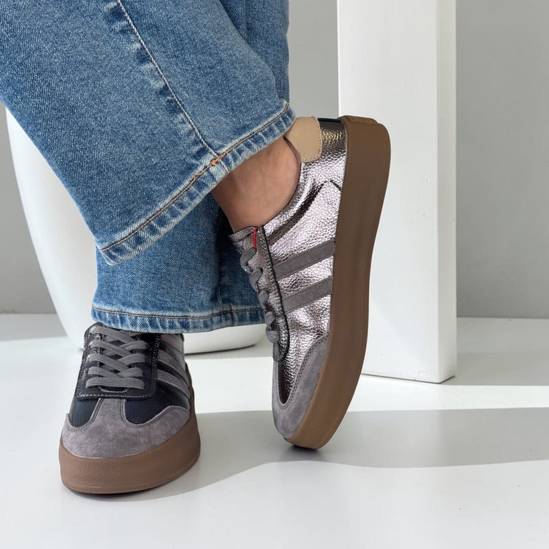 Womens Drilleys Thirty Two Trainers - Burnt Nickel