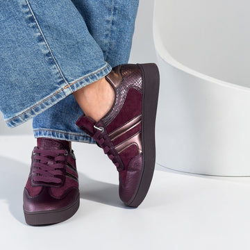 Womens Refresh 176085 Trainers - Burgundy