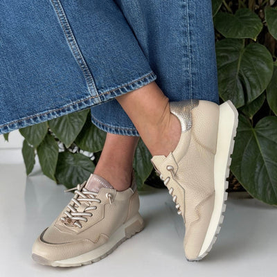 Womens Hispanitas HV264847 Bolero Butter Trainers - Butter