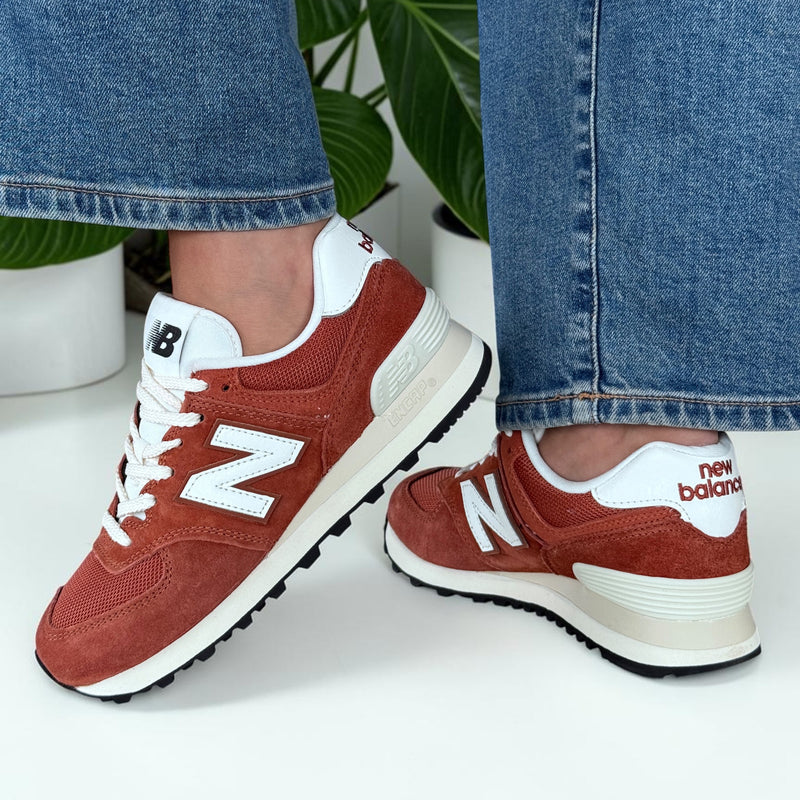 Unisex New Balance U574 Trainers - Maple