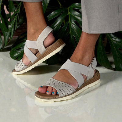 Womens Skechers 113890 Taupe Arch Fit Oasis Sandals - Taupe