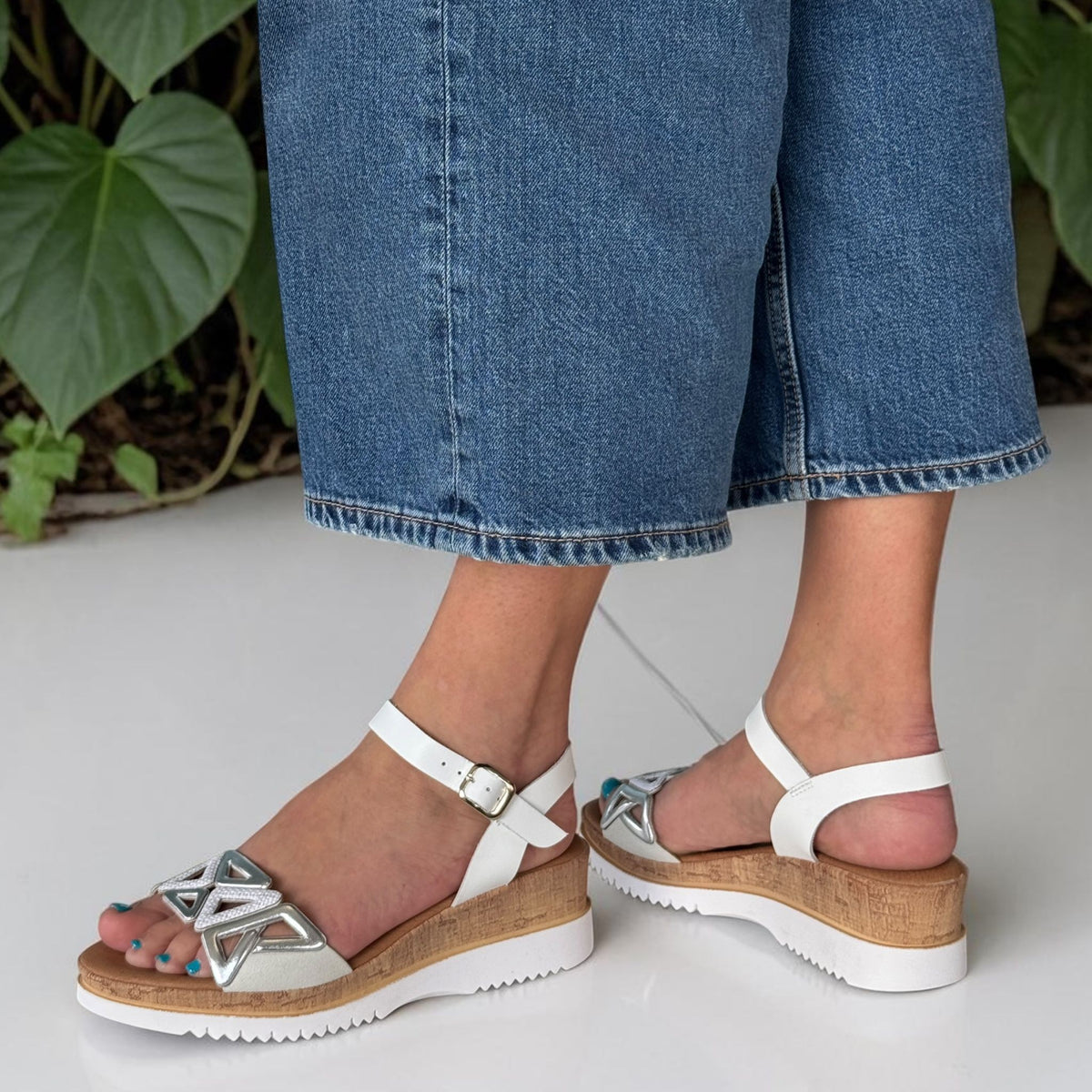 Womens Lotus ULP394 Ariah Wedge Sandals