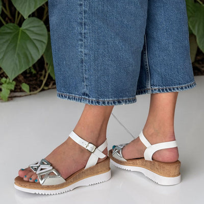 Womens Lotus ULP394 Ariah Wedge Sandals - White