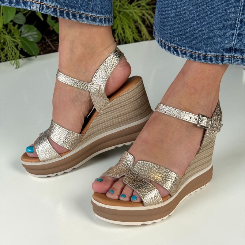 Womens Oh! My Sandals 6001 Champagne Wedge Sandals - Champagne
