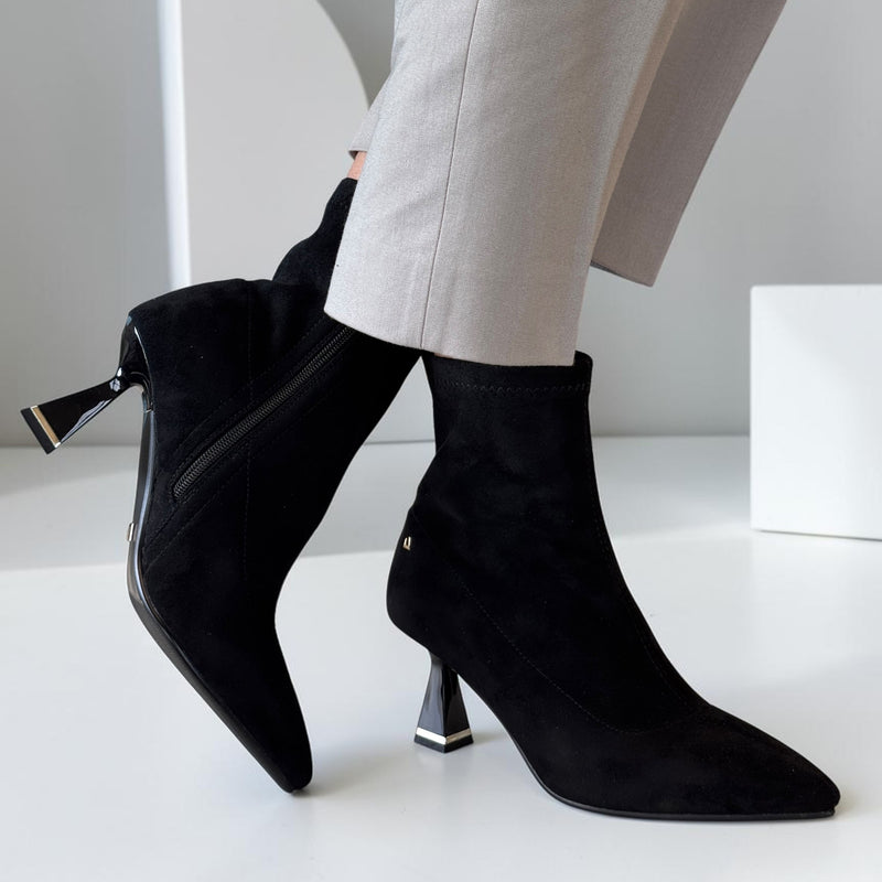 Womens Una Healy Aperture Suede Ankle Boots - Vinyl