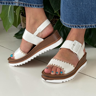 Womens Heavenly Feet Anya White Sandals - White