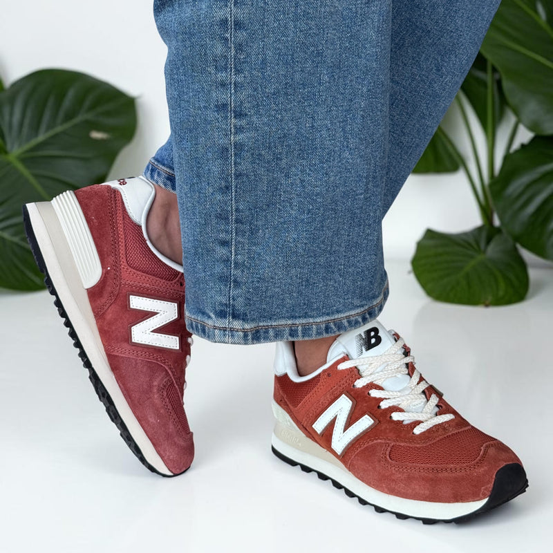 Unisex New Balance U574 Trainers - Maple
