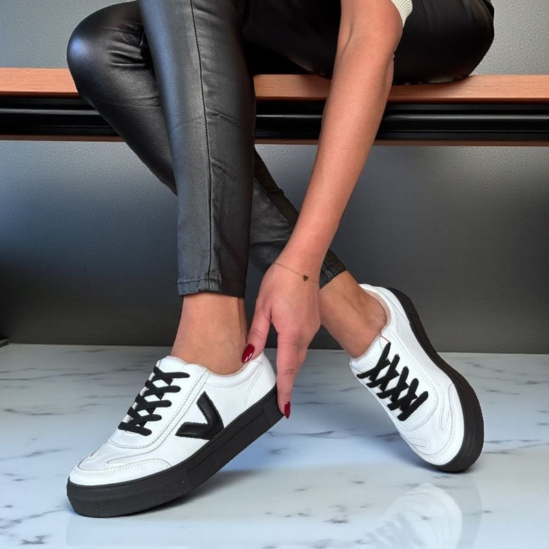 Womens Drilleys Eighty Trainers - Domino