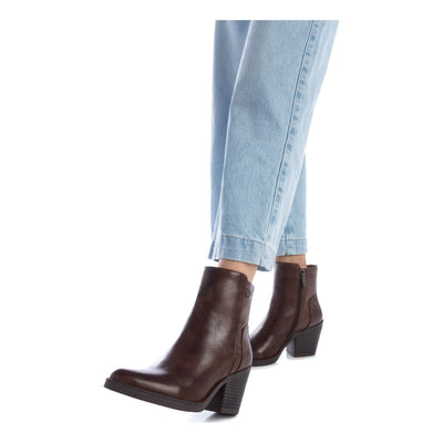 Womens Refresh 172032 Ankle Boots - Camel