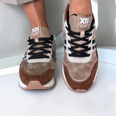 Womens Xti 146110 Beige Trainers - Beige