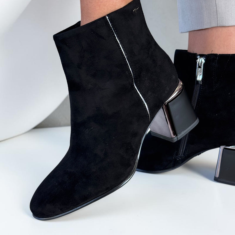 Womens Tamaris 25396 Ankle Boots - Black