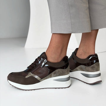 Womens Lotus Pluto ULS611 Brown Trainers - Brown
