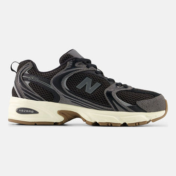 Unisex New Balance 530 Suede Trainers - Black with Grey