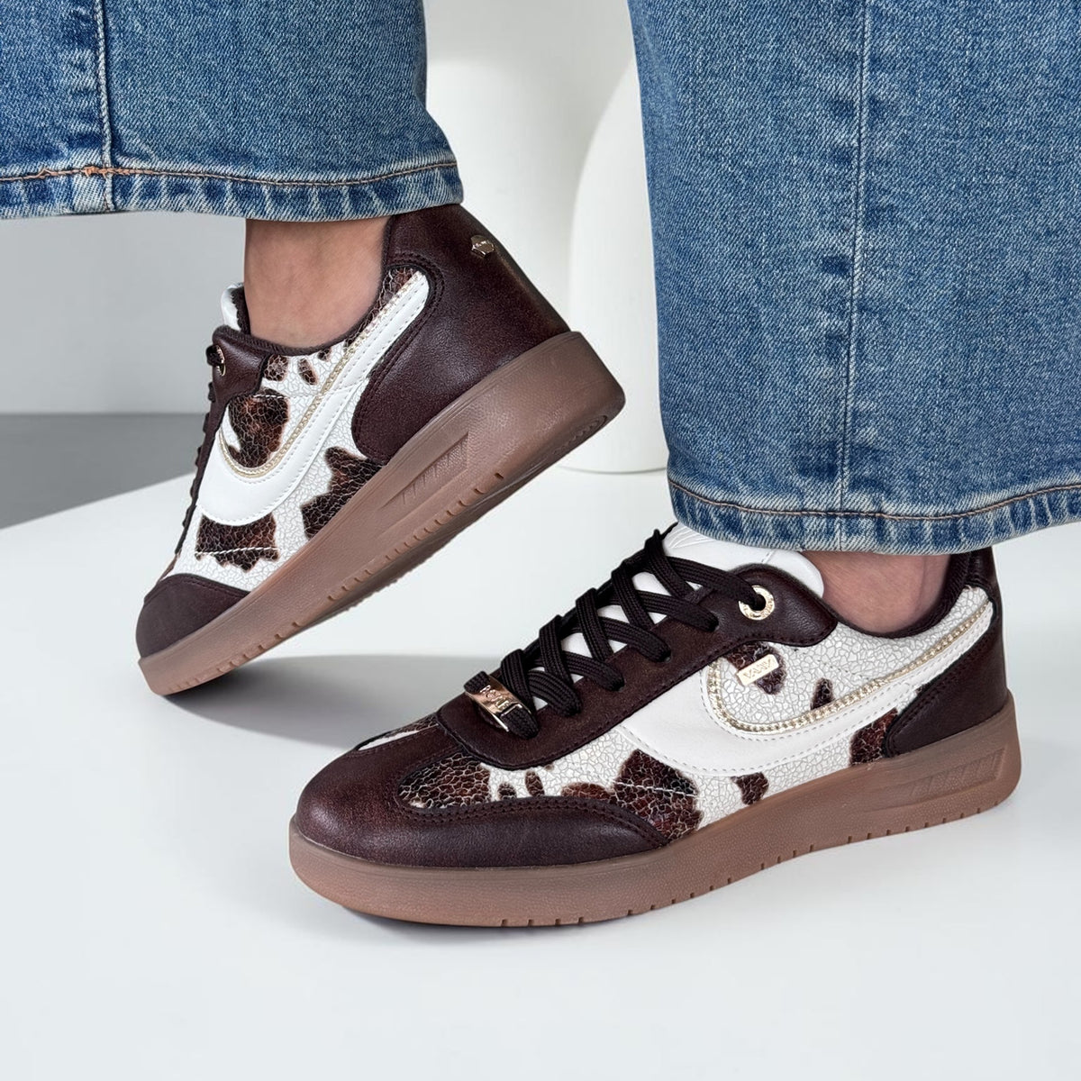 Womens Lloyd & Pryce Royer Trainers