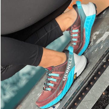 Womens Women Merrell Agility Peak 4 Running Trainers - Burgundy Multi