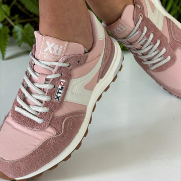 Womens Xti 145065 Suede Sporty Trainers - Nude Pink