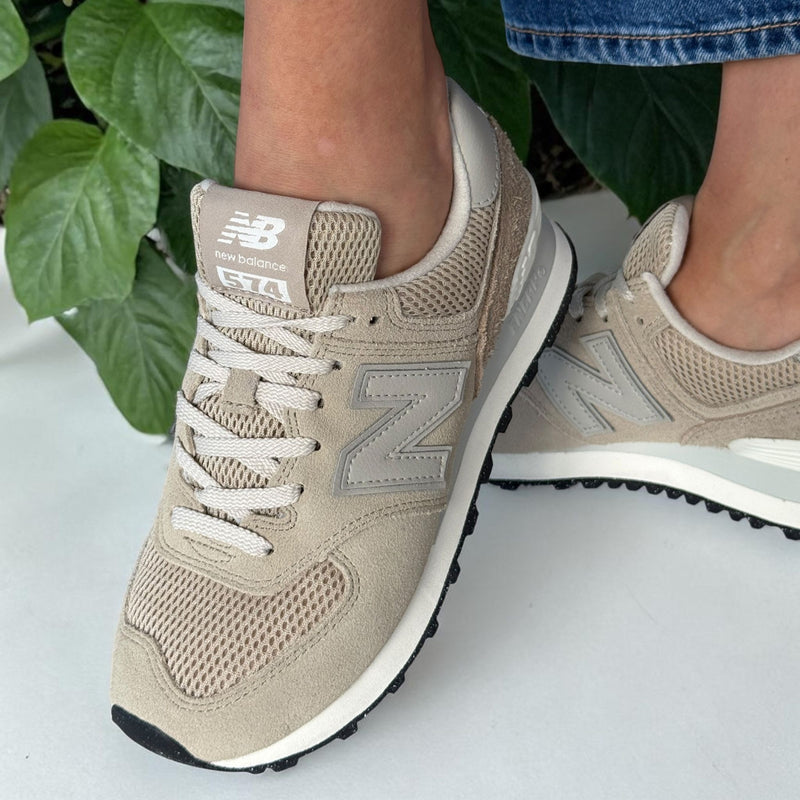 New Balance Womens 574 Trainers - Beige with White