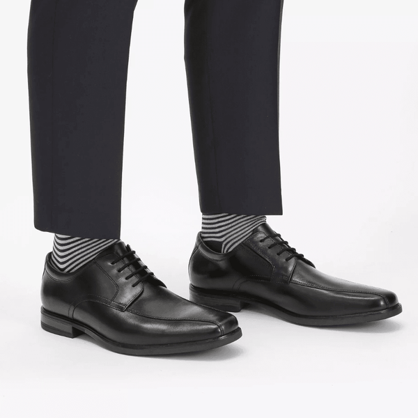 Boys Clarks Howard Over Leather Laced Up School Shoe - Black Leather