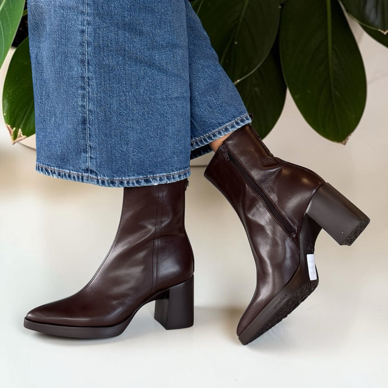 Womens Wonders 1601 Ankle Boots - Brown