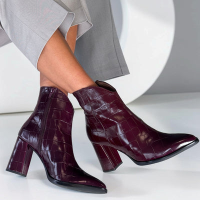 Womens Wonders 5444 Ankle Boots - Vino