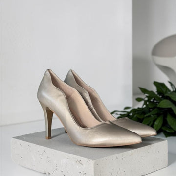 Womens Emis S7053 Champagne Scallop Edge Court Heels - Champagne