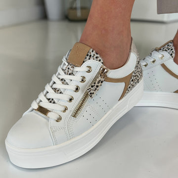 Womens Lunar Presley Trainers in White - White