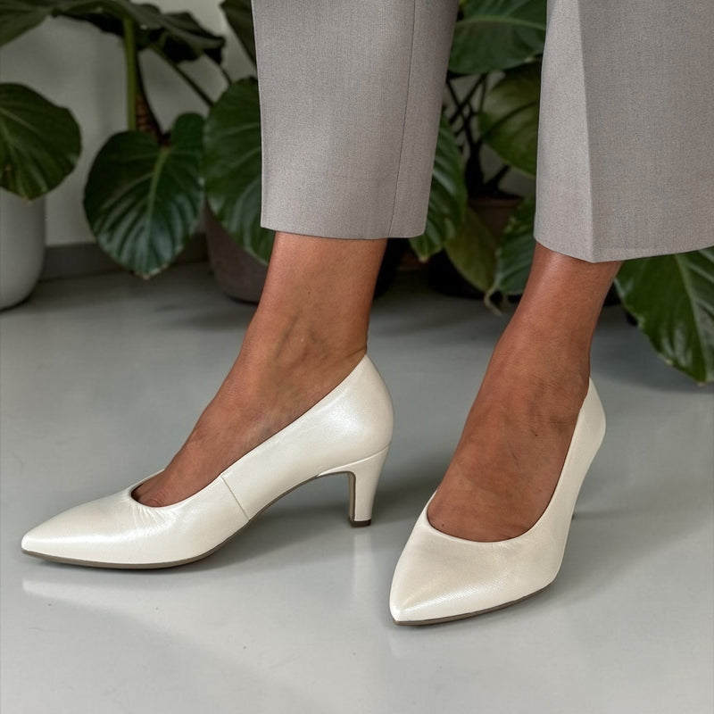 Gabor 81.390 Off White Pearlised Low Court Heels - Off White