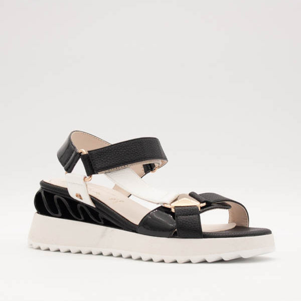 Womens Una Healy Cruella Before You Wedge Sandal - Cruella