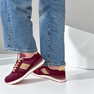 Womens Refresh 176092 Trainers - Burgundy