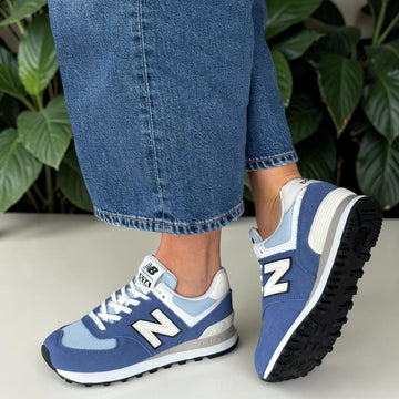 New Balance Women's 574 Trainers - Magic Blue 5747JD